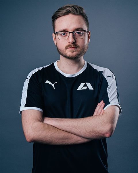 akEz